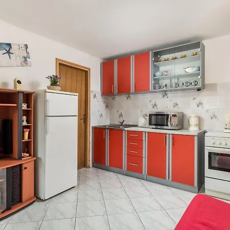5575c Klenovica