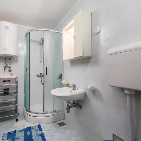 5575c Apartment *