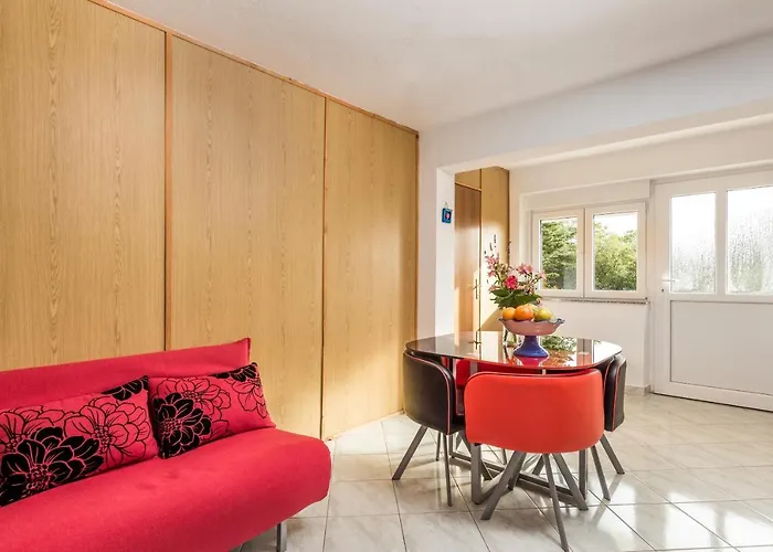 5575c Apartment *